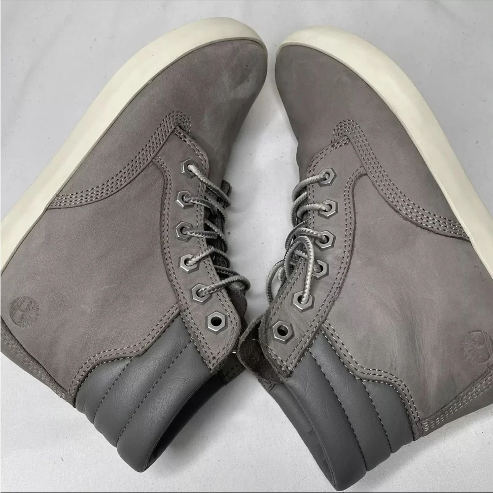 Timberland Dausette Gray Nubuck Leather Boots Women’s Size 6